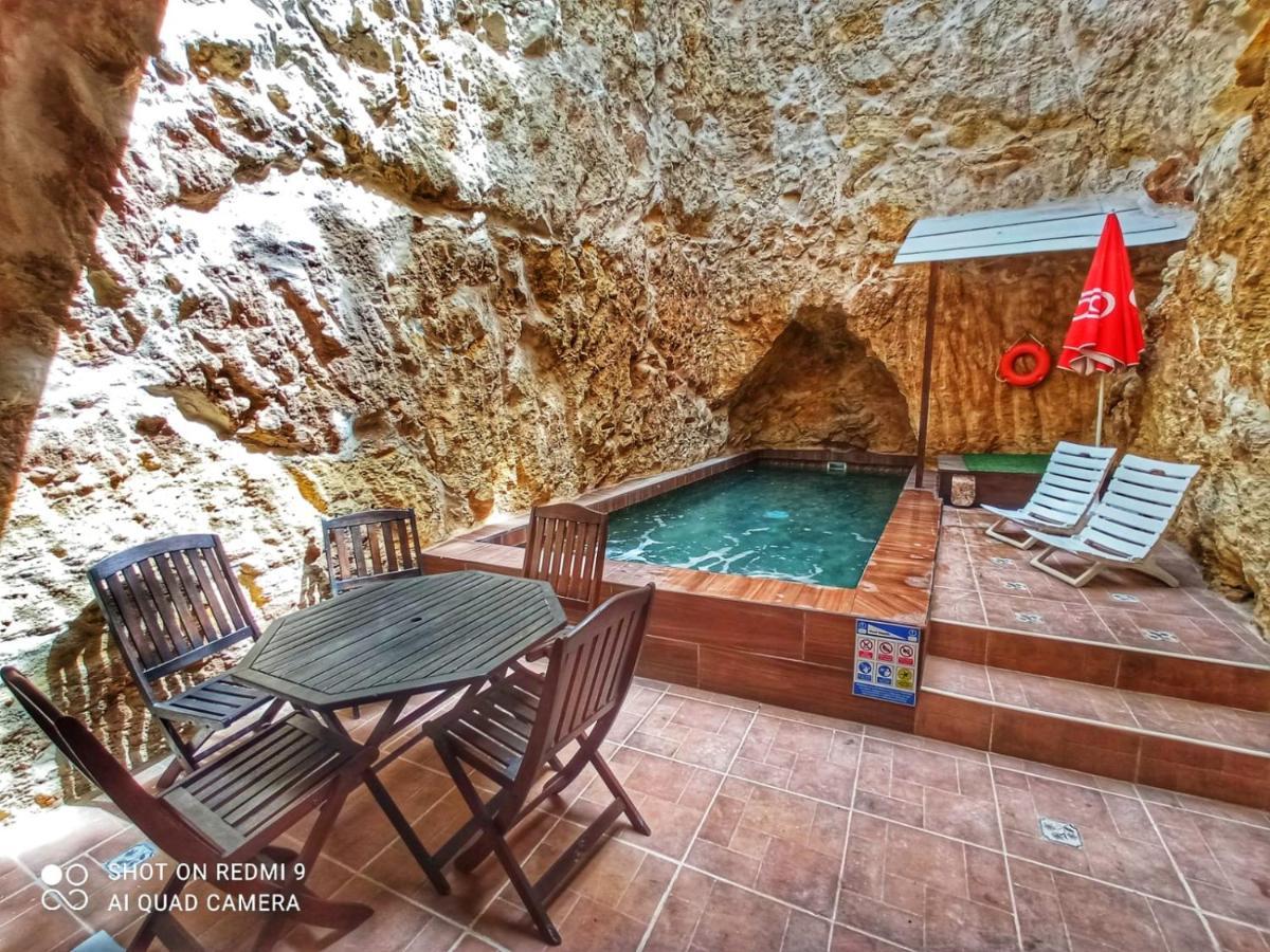 Town House With Private Pool In Village Centre Kalkara Extérieur photo