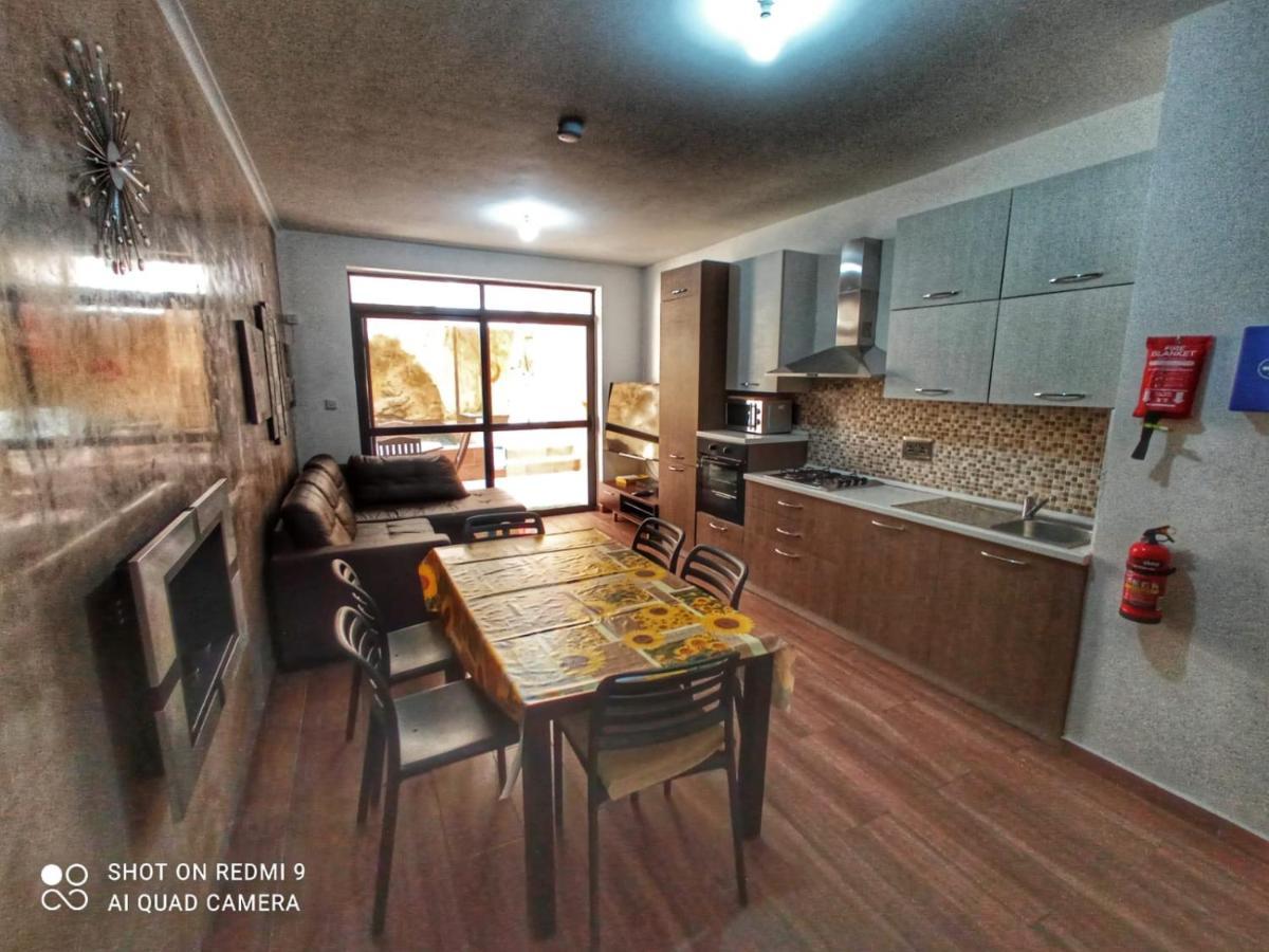 Town House With Private Pool In Village Centre Kalkara Extérieur photo