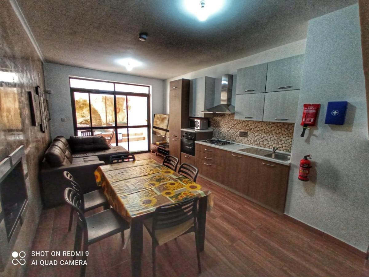 Town House With Private Pool In Village Centre Kalkara Extérieur photo