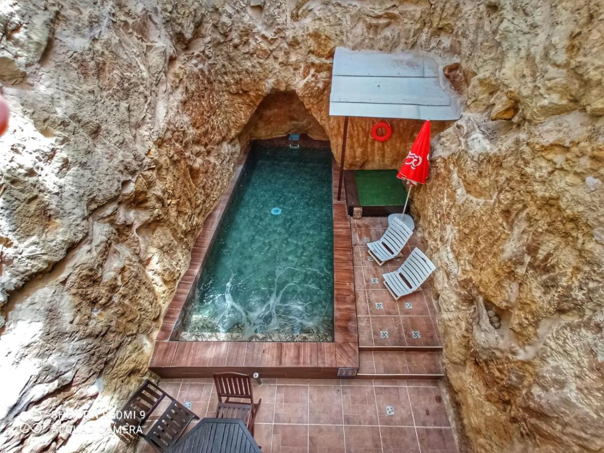 Town House With Private Pool In Village Centre Kalkara Extérieur photo